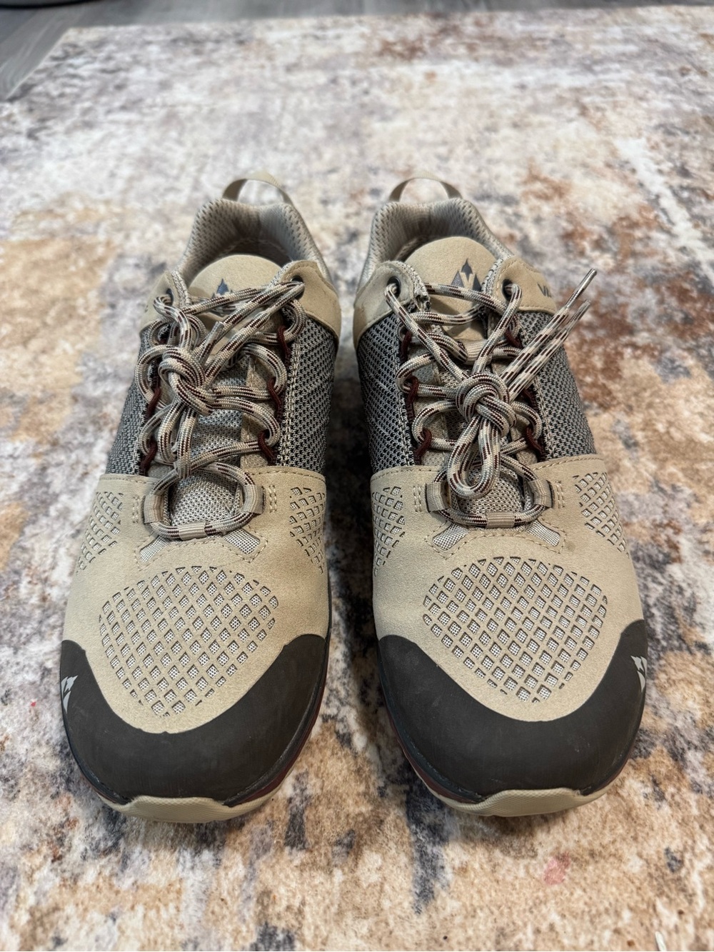 Vasque Breeze LT Low Women's Beige and Black Trail Sneakers